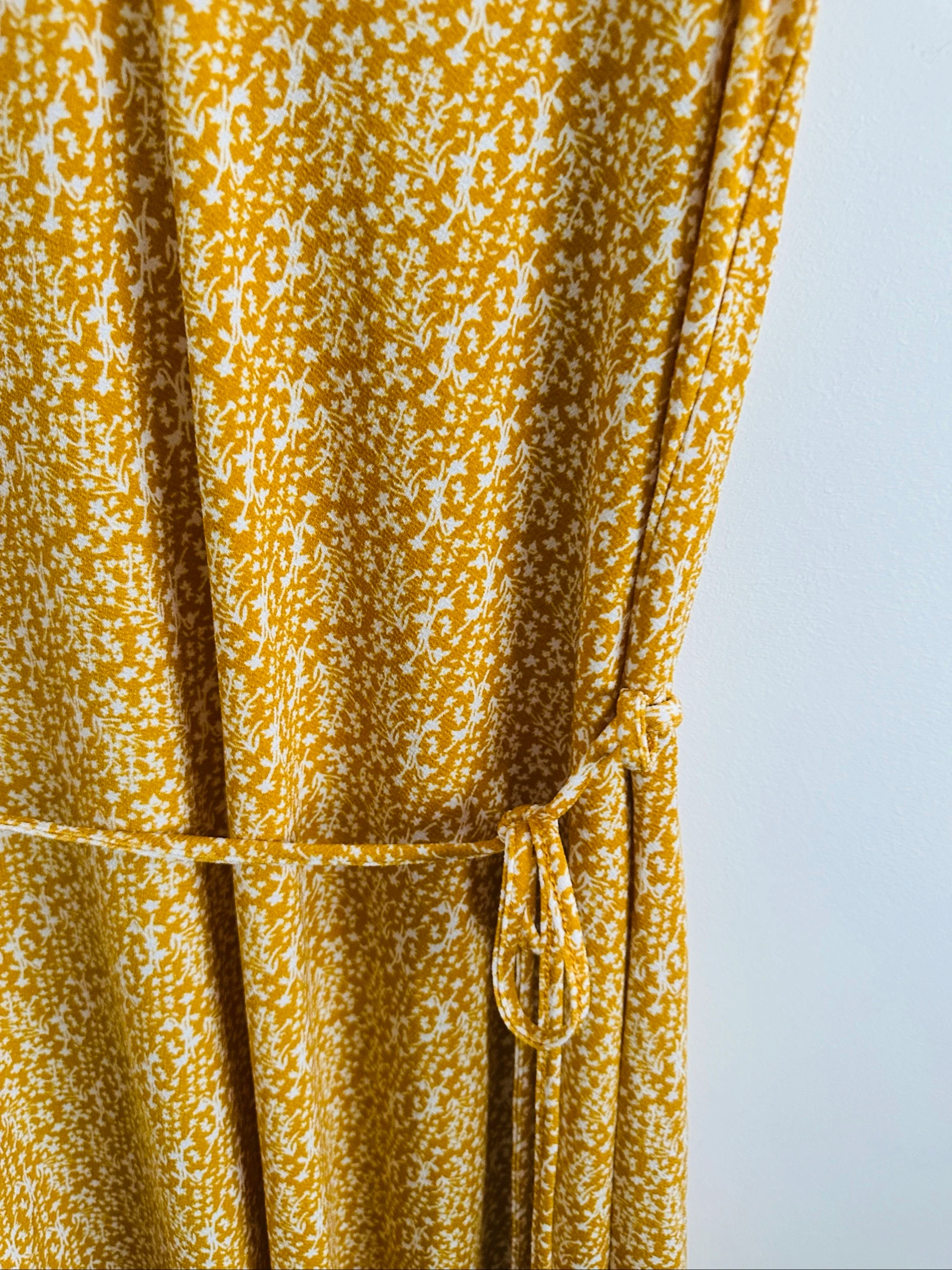Floral fluid Mango (MNG) Mustard Dress | Size XS | Excellent condition – photo 4
